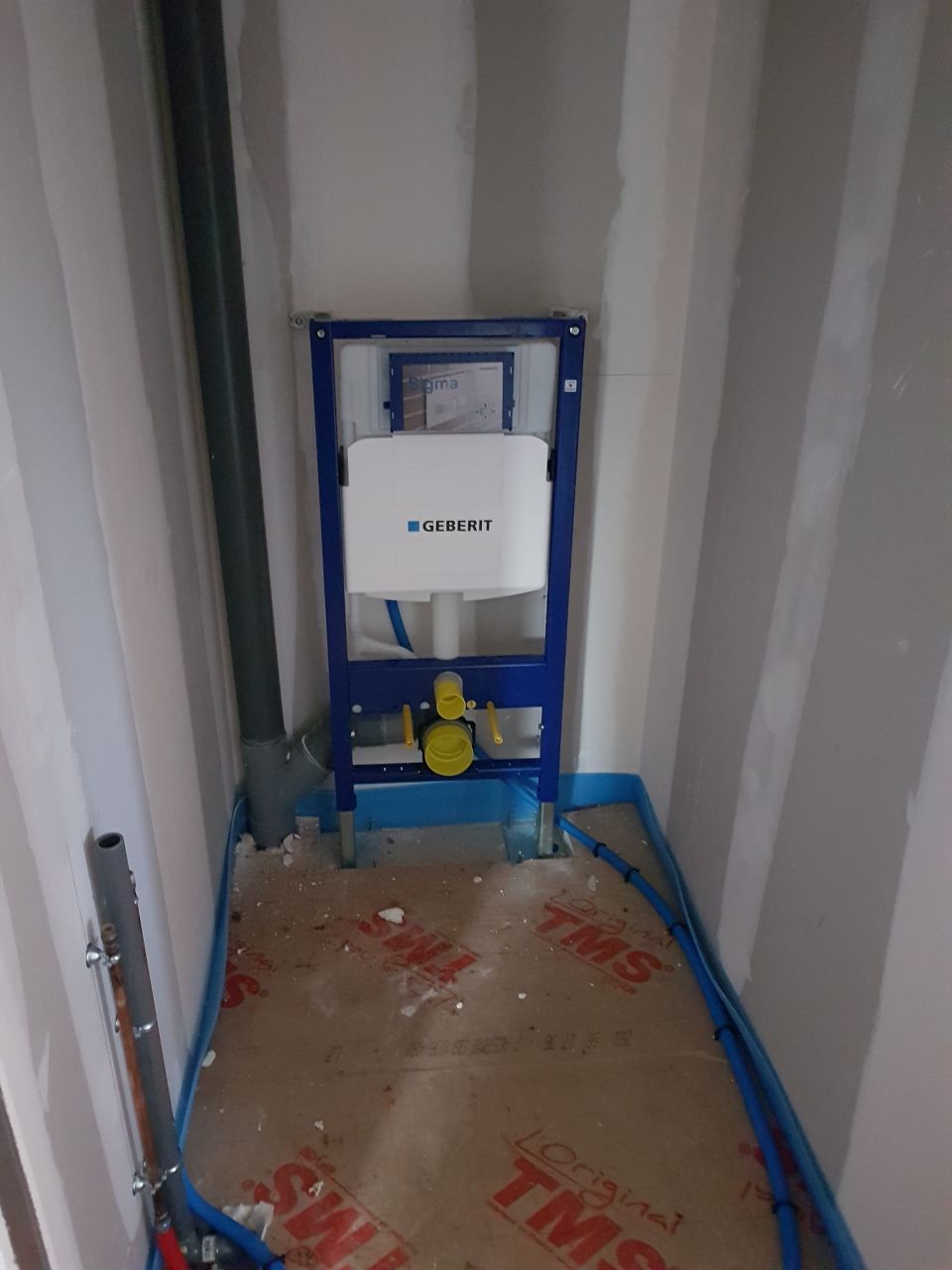 Pose du bâti suspendu