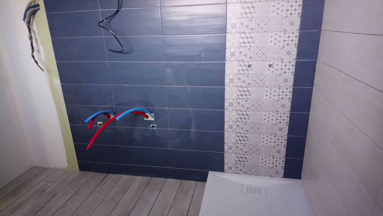 salle d'eau étage - receveur, carrelage et faïence