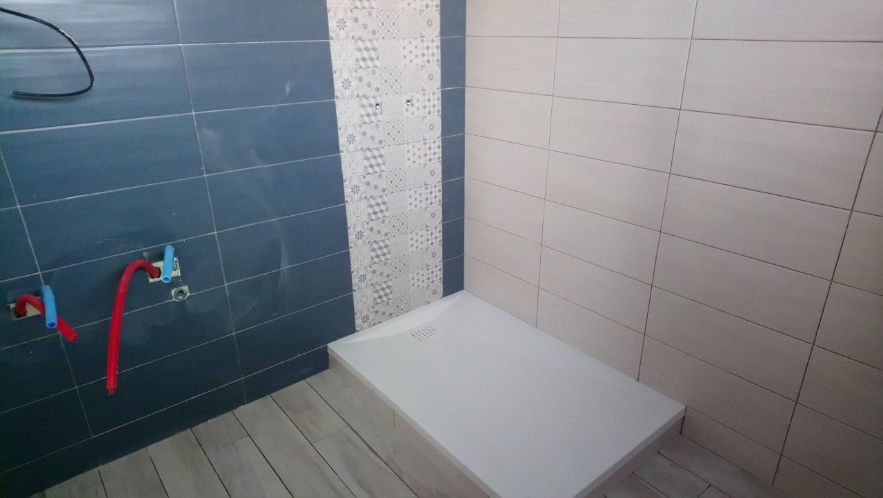 salle d'eau étage- receveur, carrelage et faïence