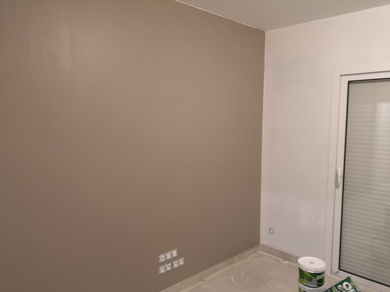 Peinture salon mur 