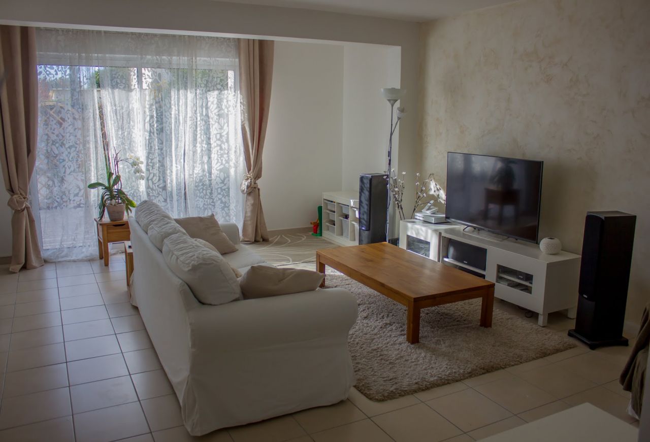 Meuble TV ancien salon