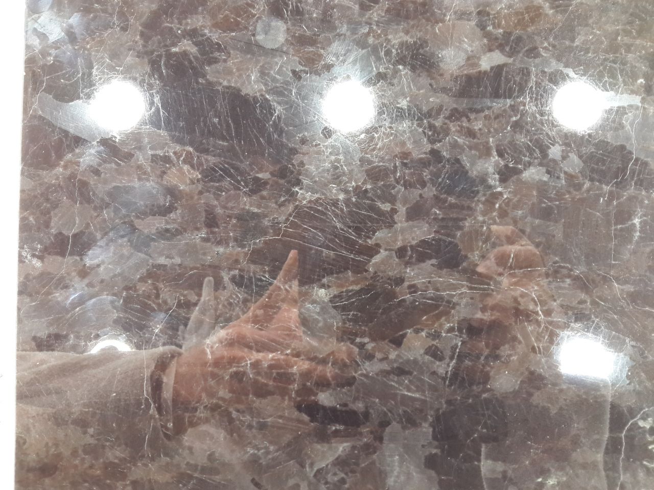 Granit antik brown.