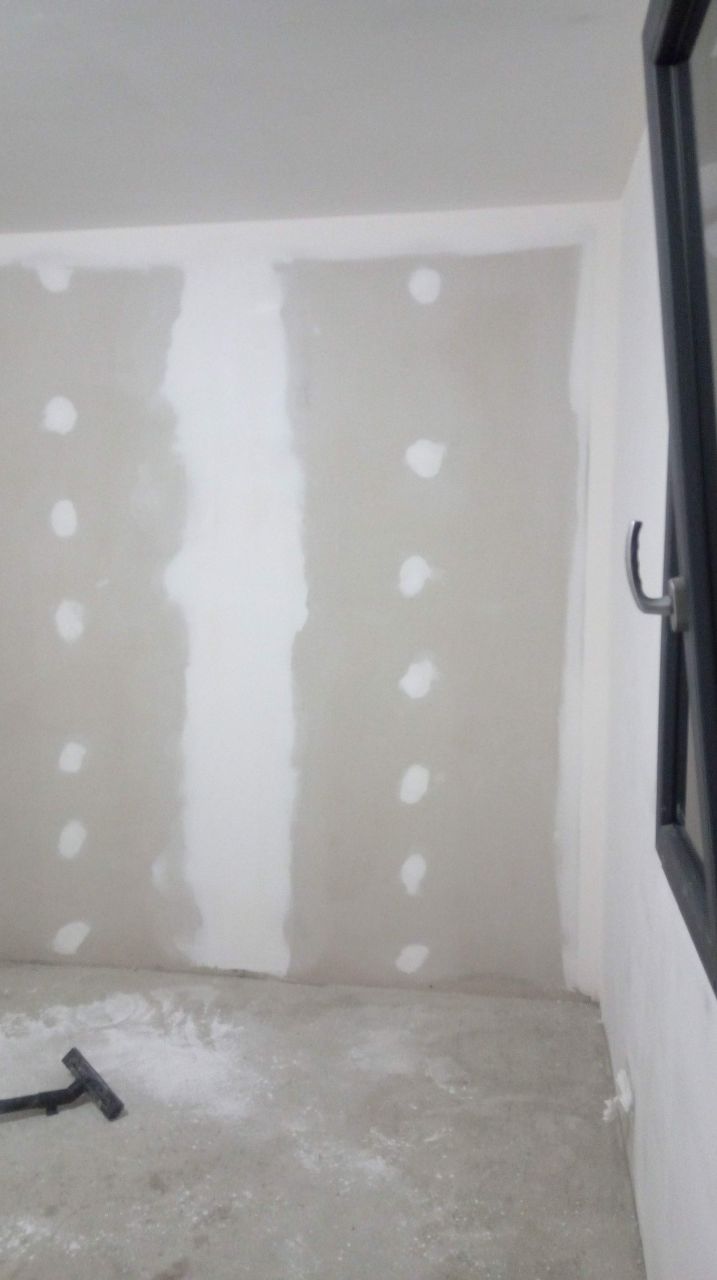 Mur juste poncé