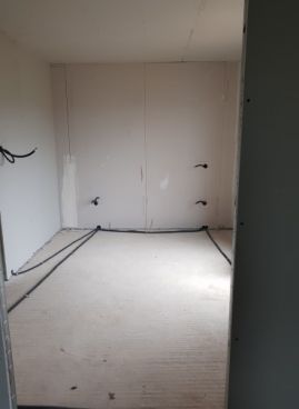 chambre parentale vue depuis dressing