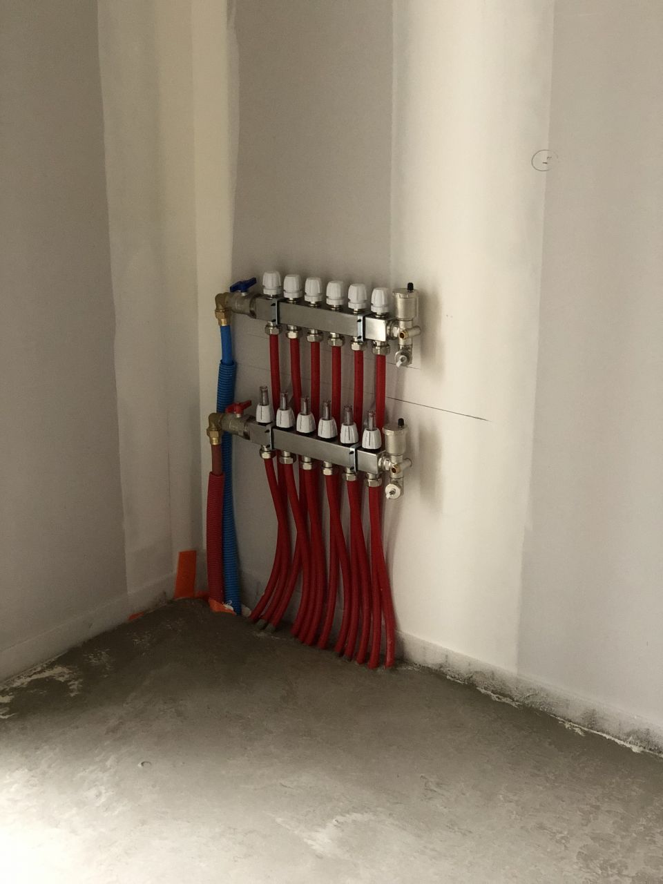 Coulage de la chape plancher chauffant