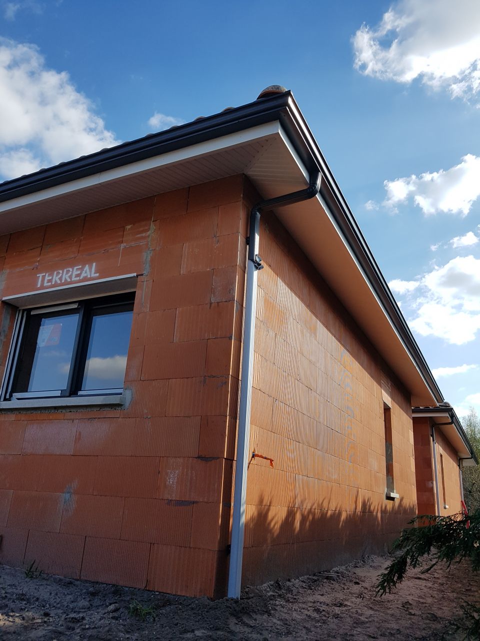 Et voilà, la maison se pare de beaux atours !!