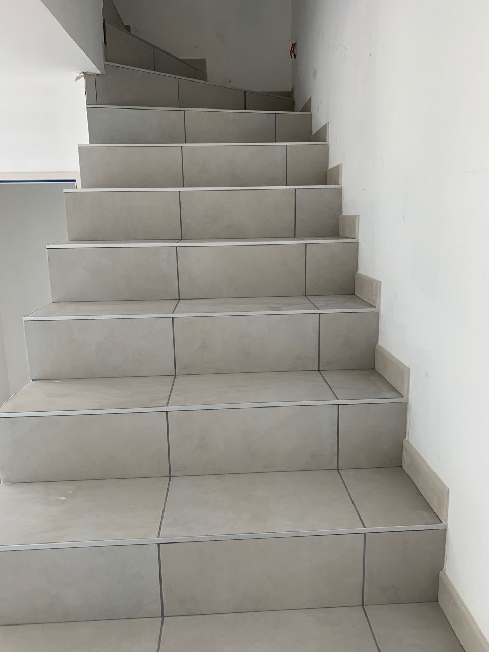 Carrelage montée d'escalier