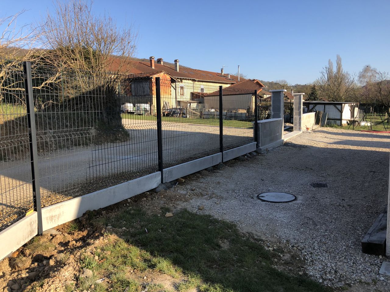 Muret et seuil portail coulissant