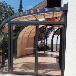 exemple d'abri de terrasse télescopique