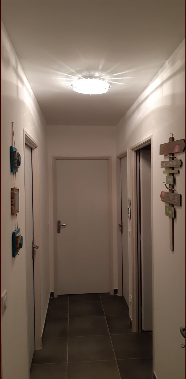 Plafonnier du couloir