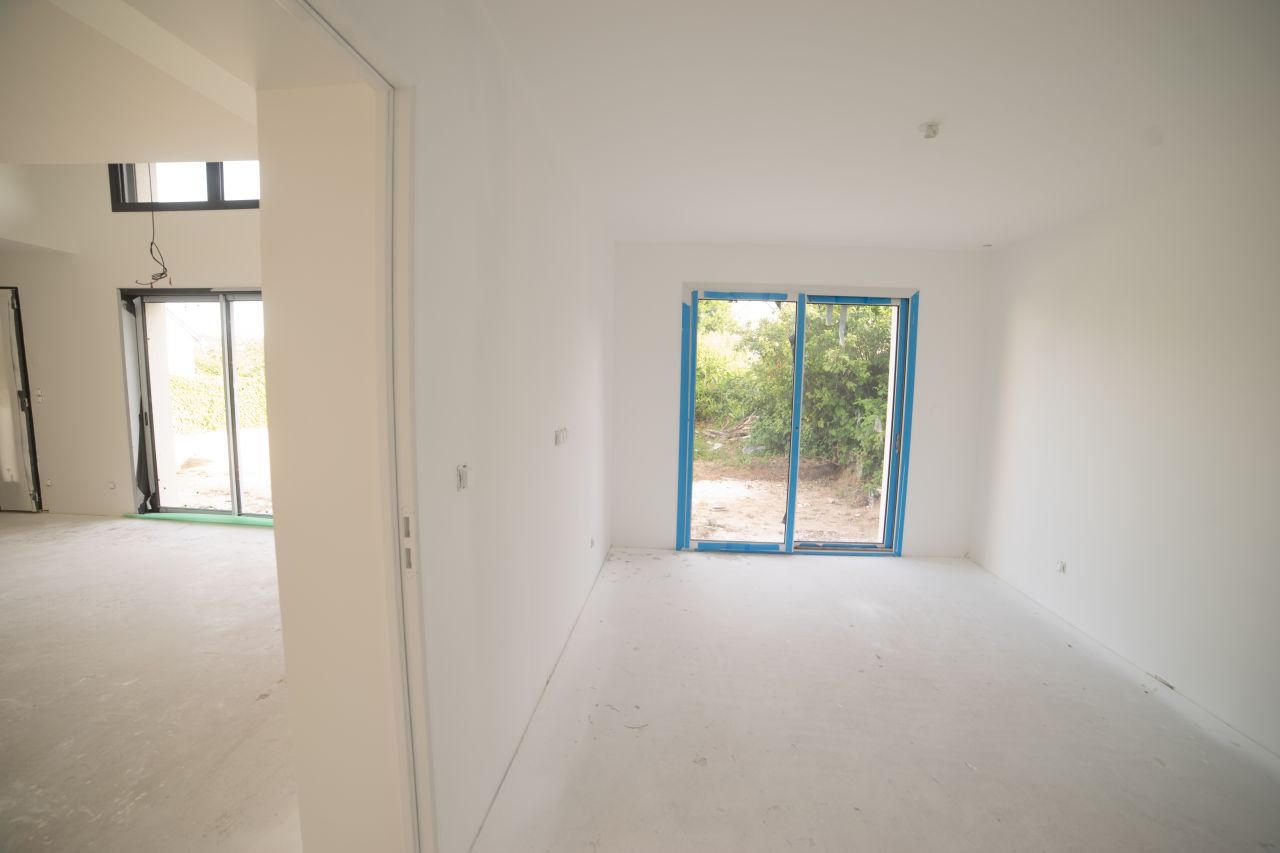 Chambre parentale RDC - peinture blanche de toute la maison