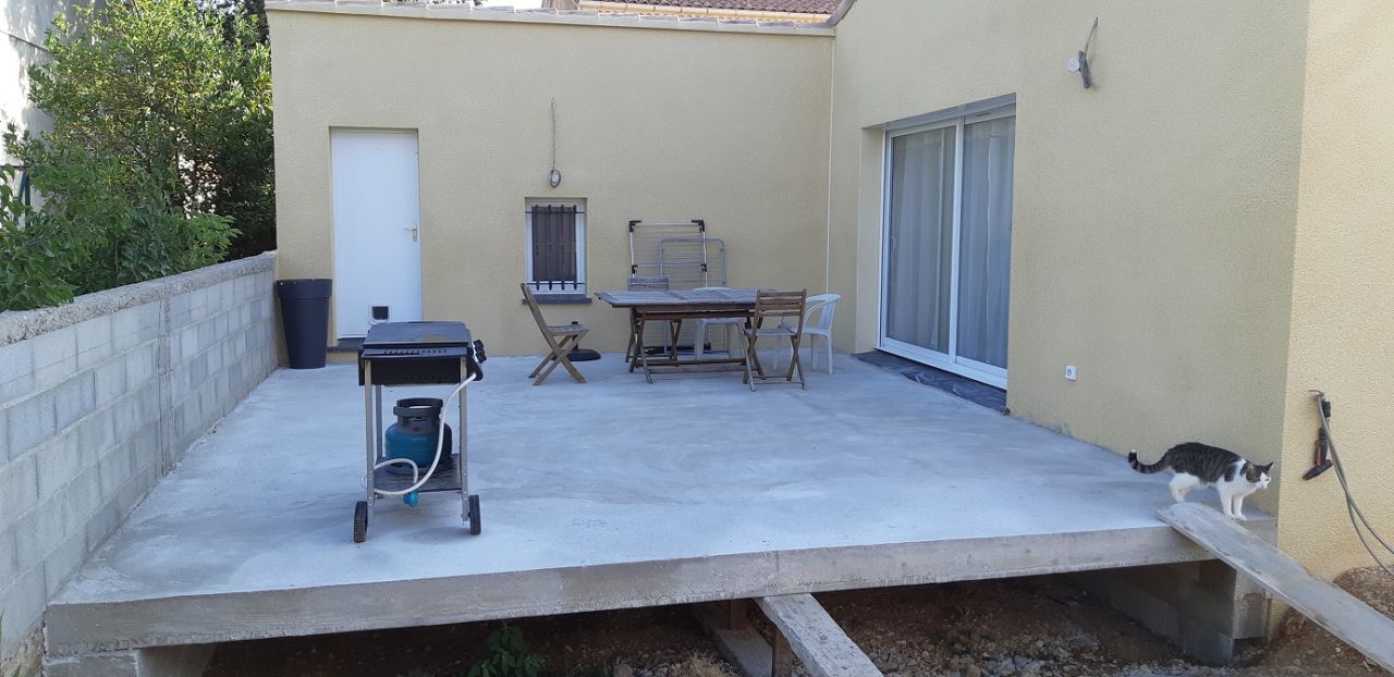 Début d'aménagement de la terrasse 