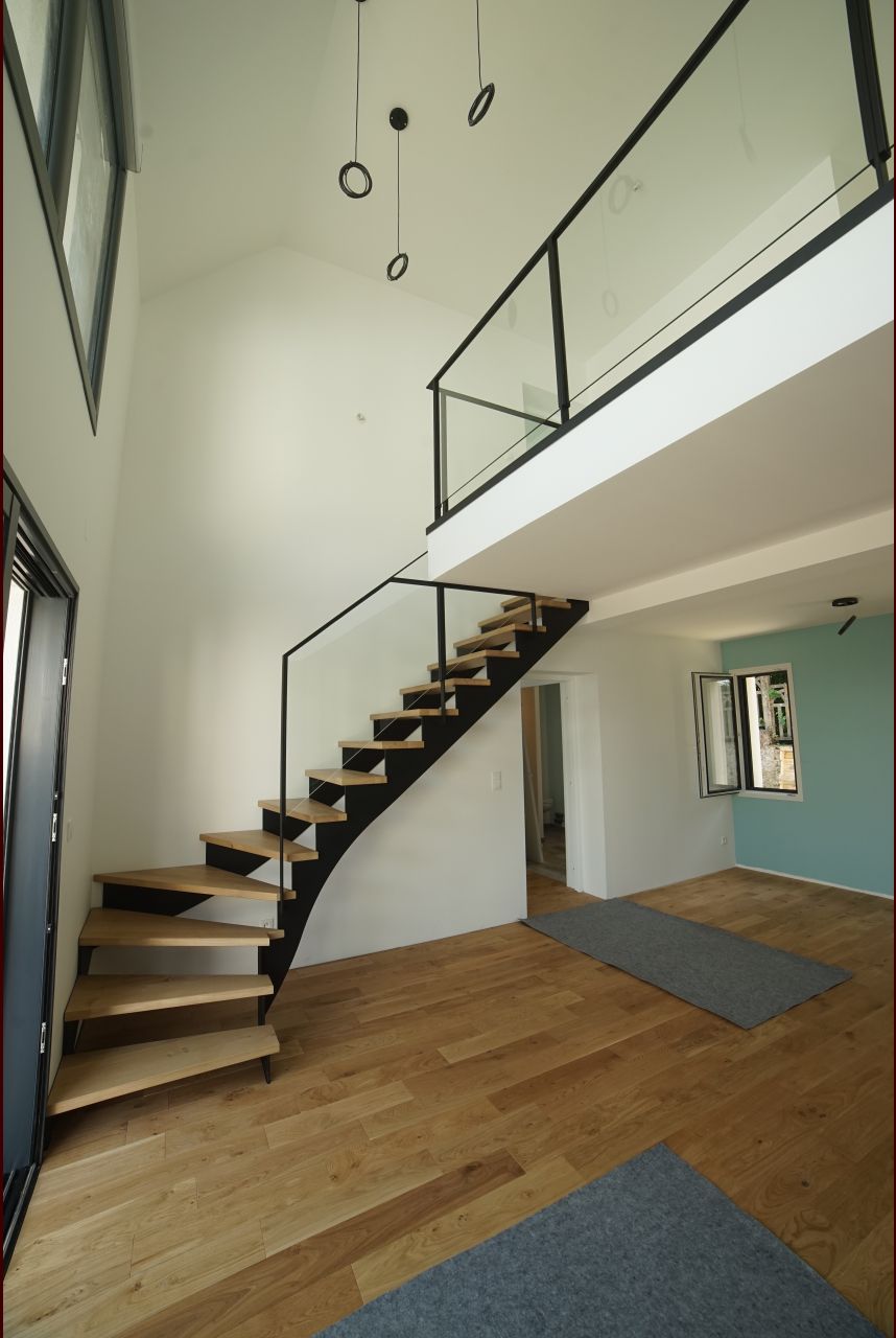 Escalier en place - détails