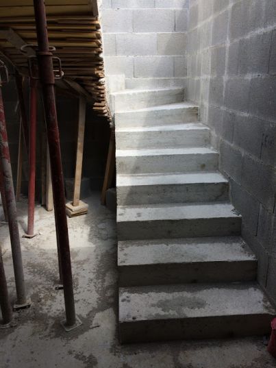 Escalier bton sous sol