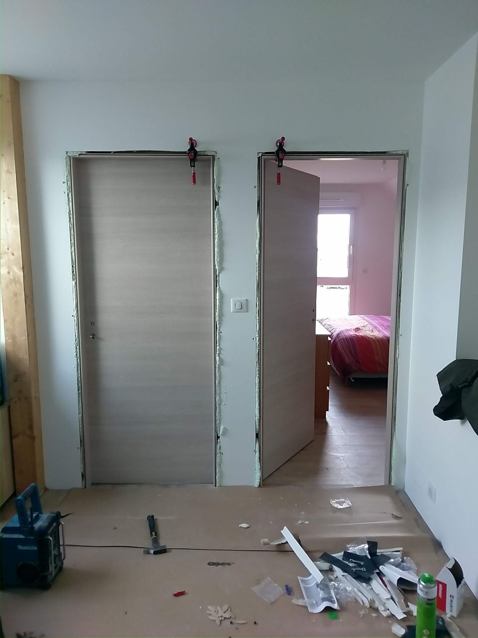 Pose des portes intérieures