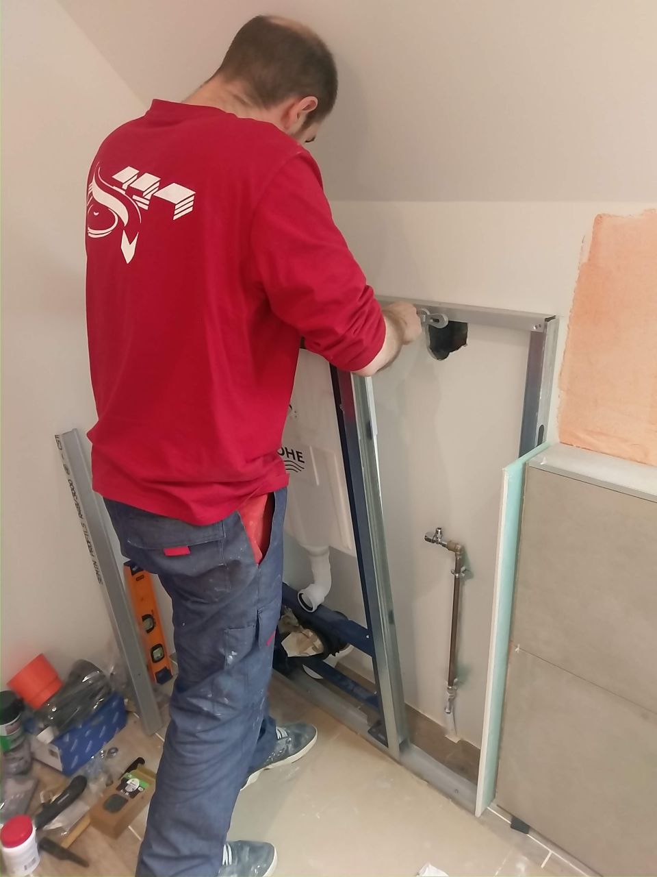 Installation du bâti WC salle de bain