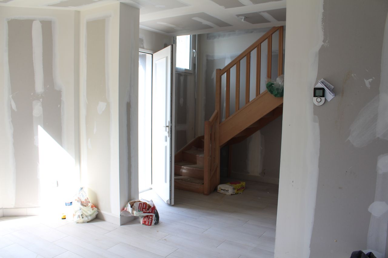 - Visite de pré-réception -
<br />

<br />
Entrée salon et escalier