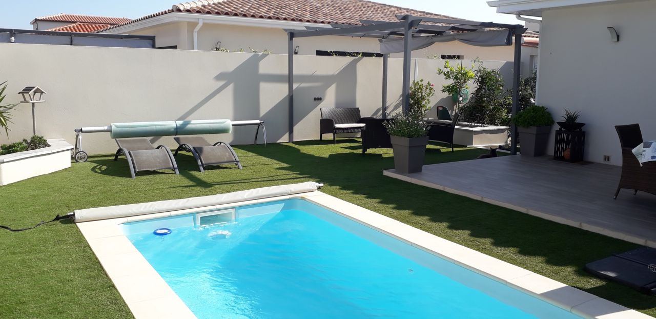 Terrasse et piscine !