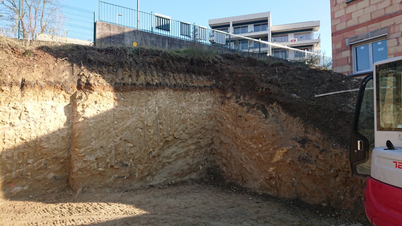 début de la remise en place des terres