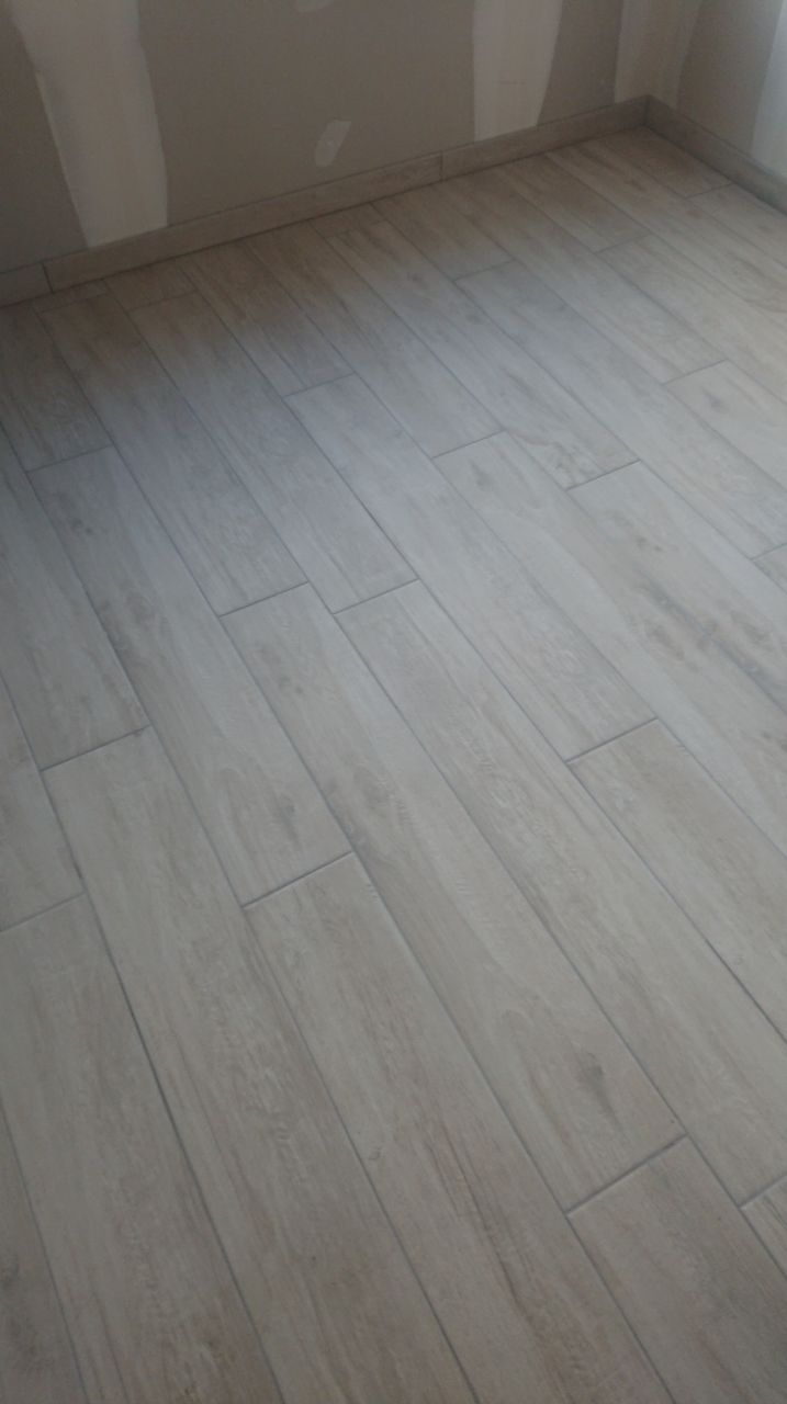 carrelage couloir chambre RDC Savannah beige 20 x 120 cm de la marque Home works