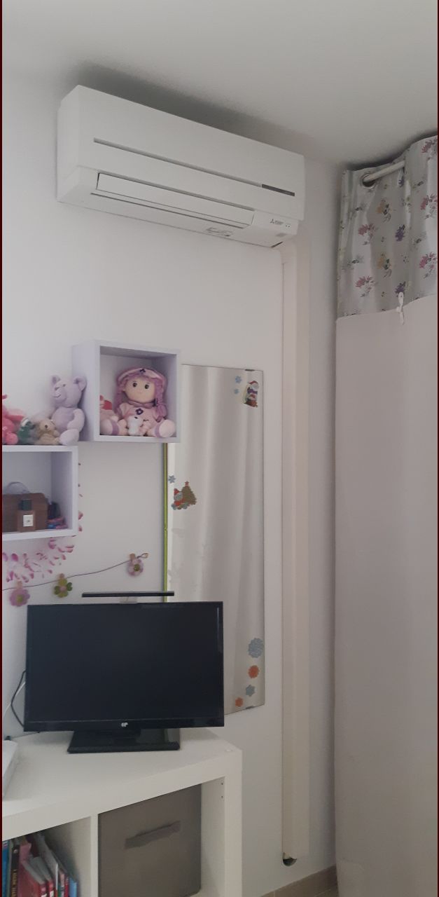 Unité intérieure de la chambre de Jade. MITSUBISHI MSZ-SF15VA