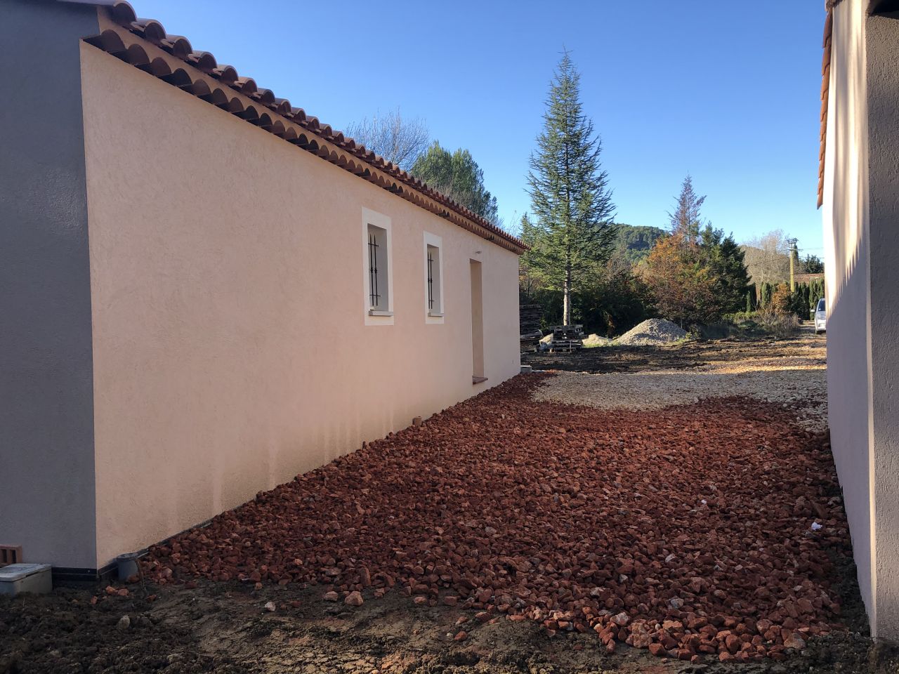 Vue côté nord est terrassement terminé
