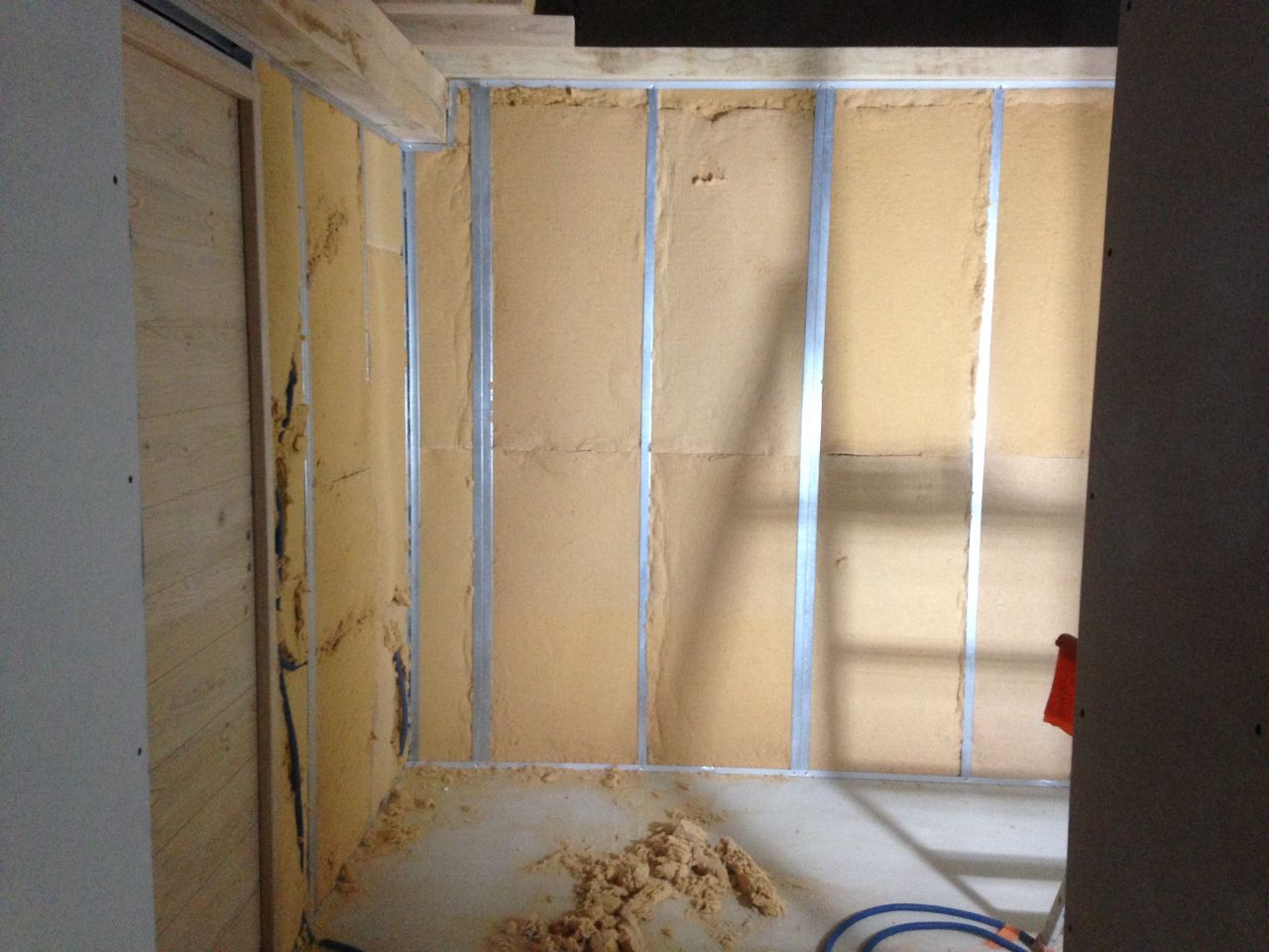 Cloison chambre - couloir