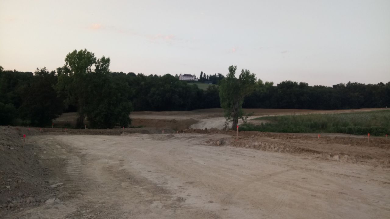 Travaux de terrassement du lotissement.