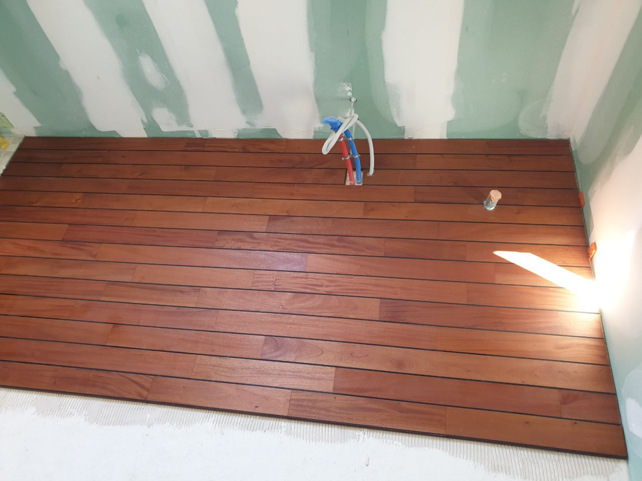 Parquet pont de bateau SDB parentale