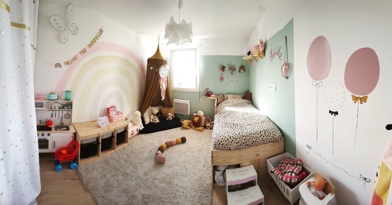 Chambre de ma fille de 3 ans 
Thème arc en ciel