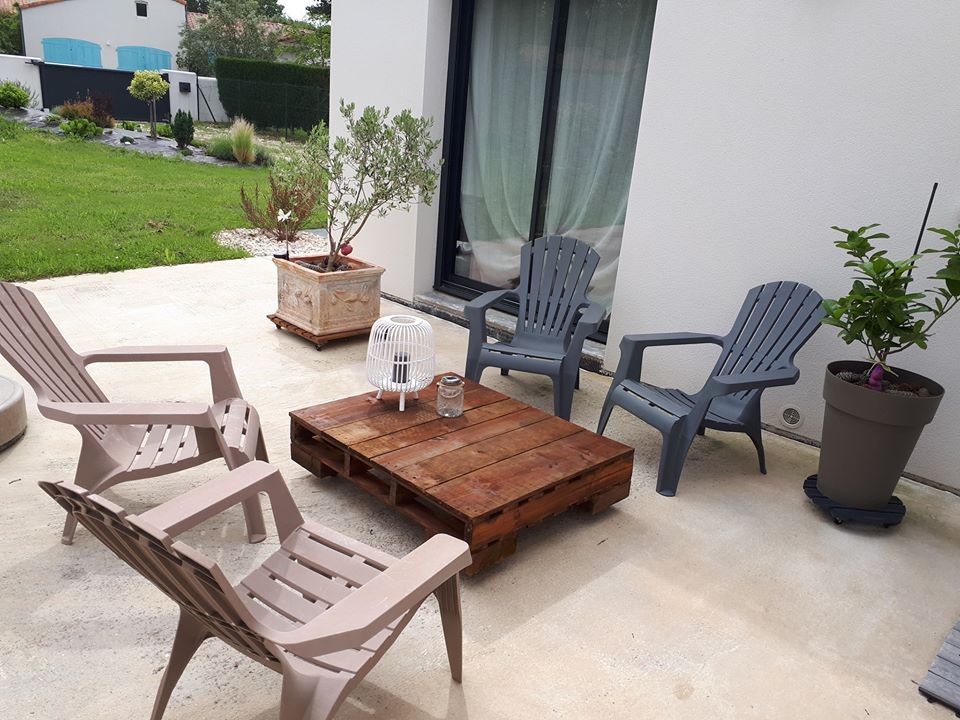 Salon de jardin provisoire