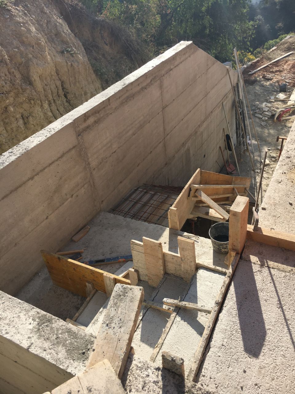 Coulage escalier et soutènement