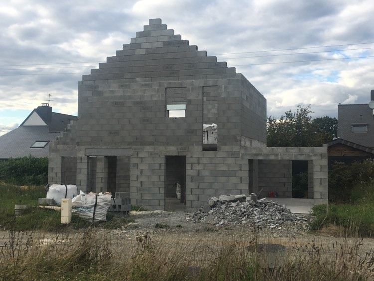 Maçonnerie terminée, vue de face