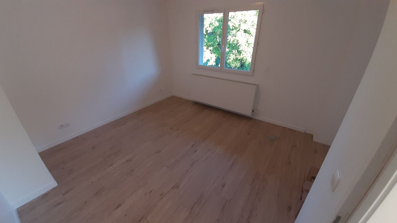 Quand les plinthes sont posées.