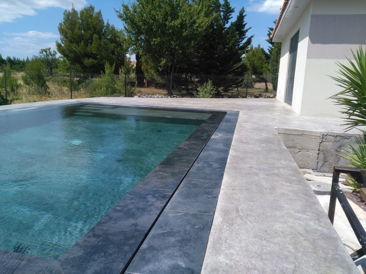 aspect béton marqué fini