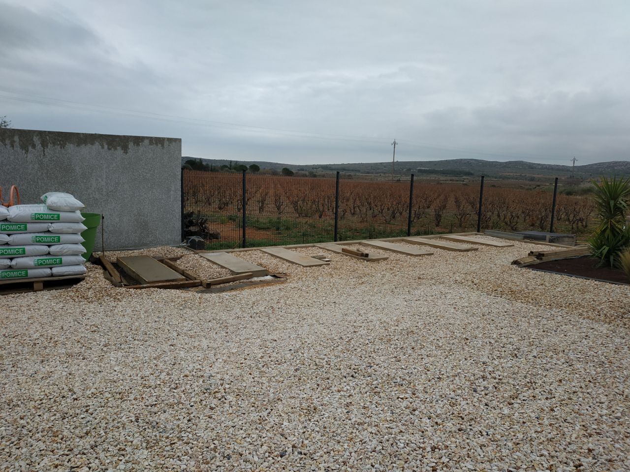 plots pour les châssis solaire coulés