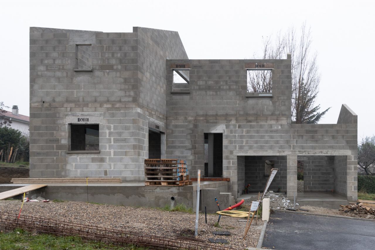 Fin de l'élévation des murs