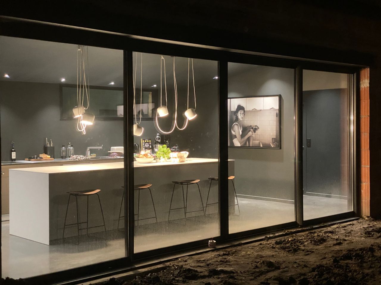 La cuisine enfin terminée, vue de l'extérieur