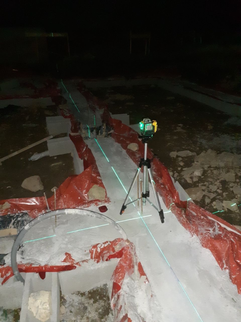 Traçage des murs sur les semelles