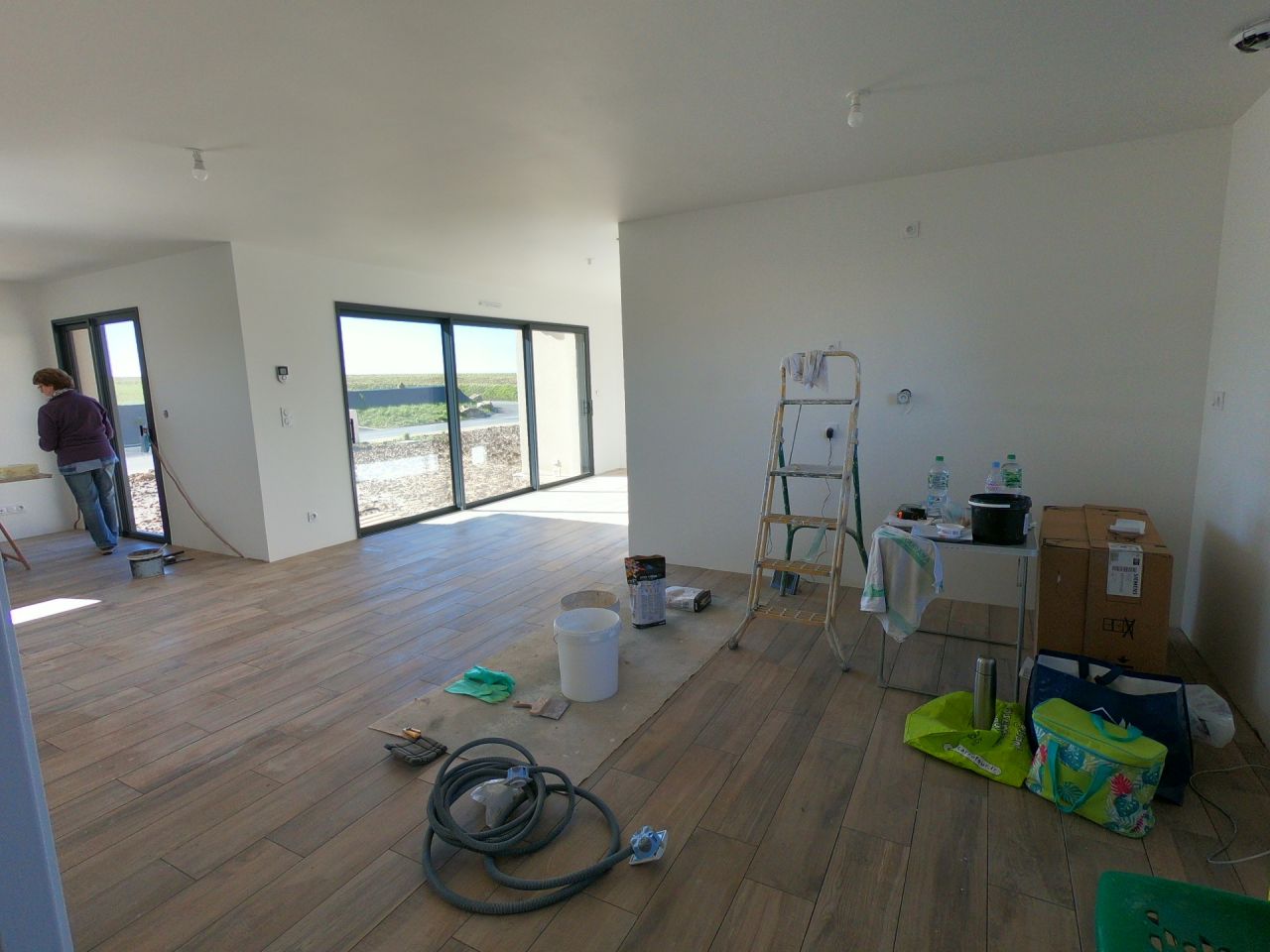 Fin des travaux des sols.

Résultat final carrelage & parquet.