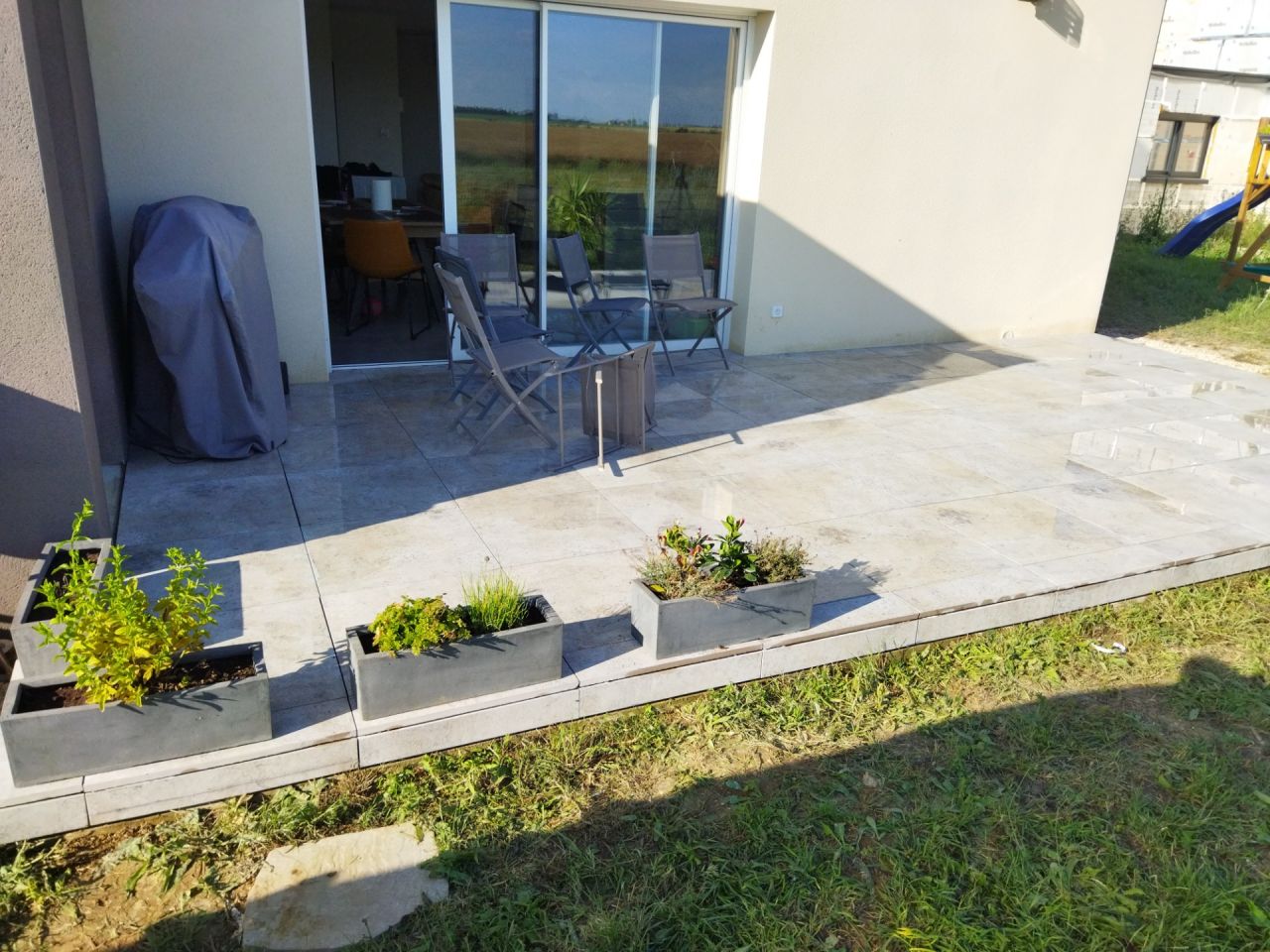 Terrasse sur plot coté sud 2
