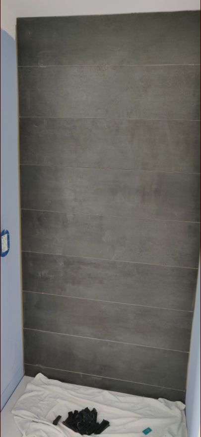 Mur du fond de la douche sans les croisillons
