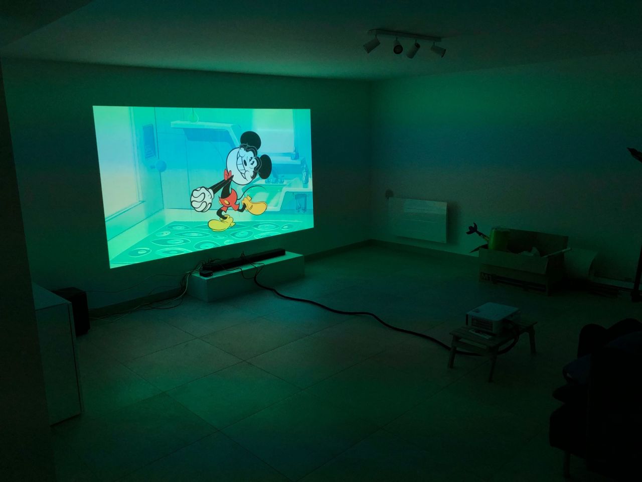 Premier essai de vidéo-projection