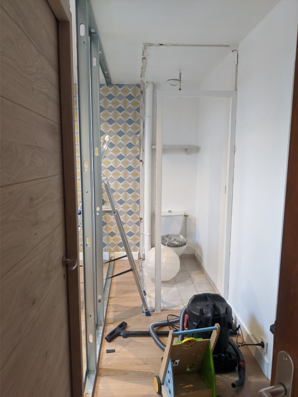 Démolition De l' ancien wc