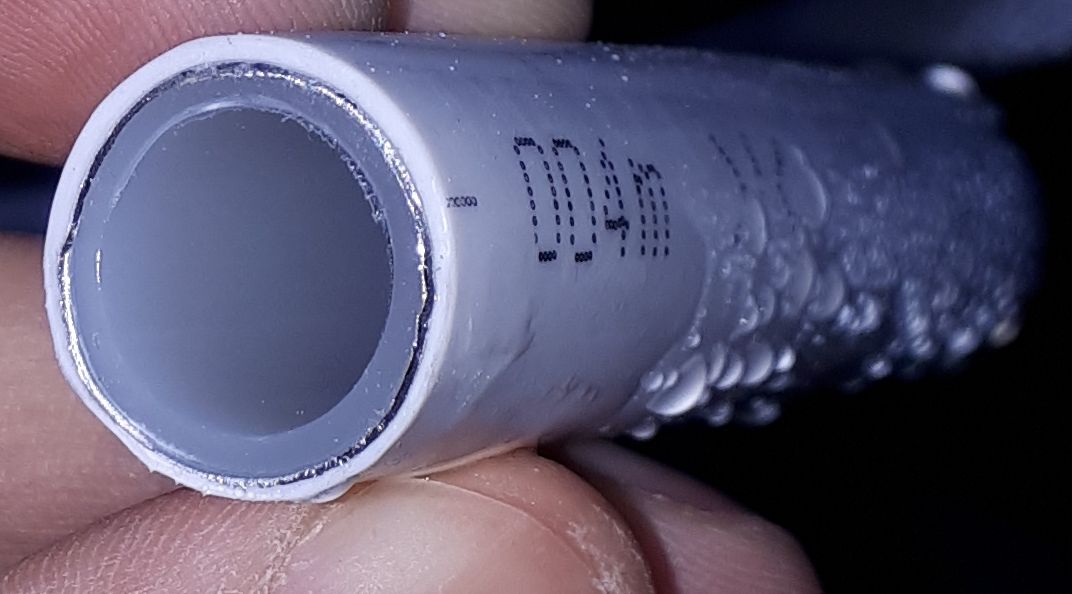 Tuyaux MULTICOUCHE utilisé pour le chauffage au sol