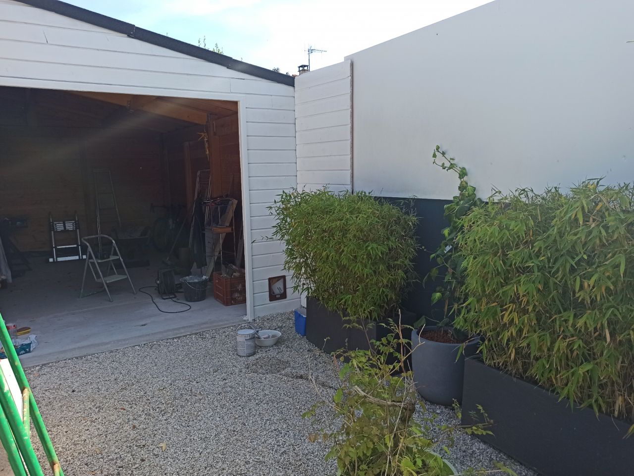 garage