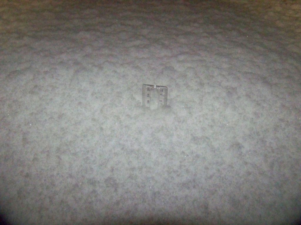 17 cm de neige ce matin en ouvrant le garage...