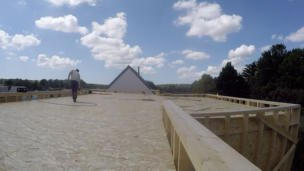 Dalles de la toiture posées