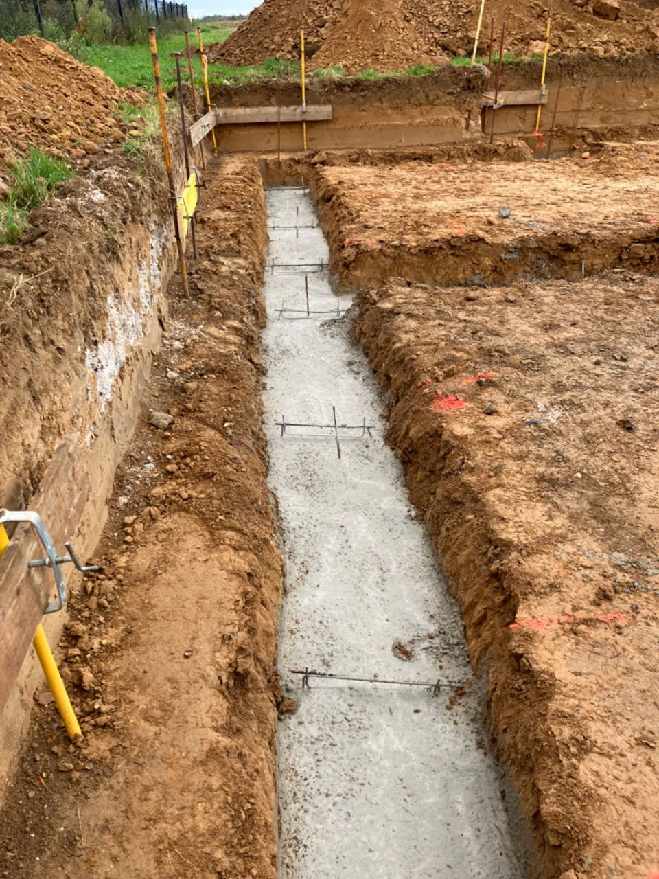 Début des fondations, béton de propreté