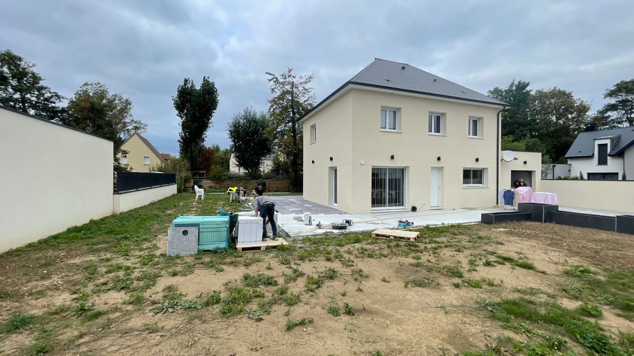 on arrive bientôt à la façade avant